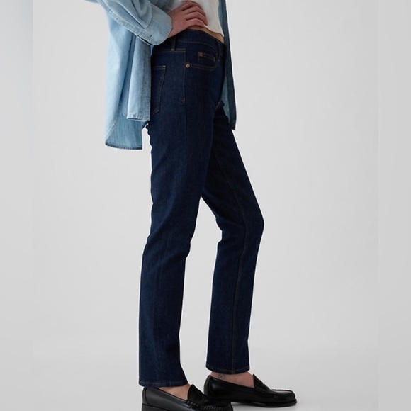 NWT Gap Mid Rise Vintage Slim Blue Jean 31/12 Regular - Picture 2 of 6